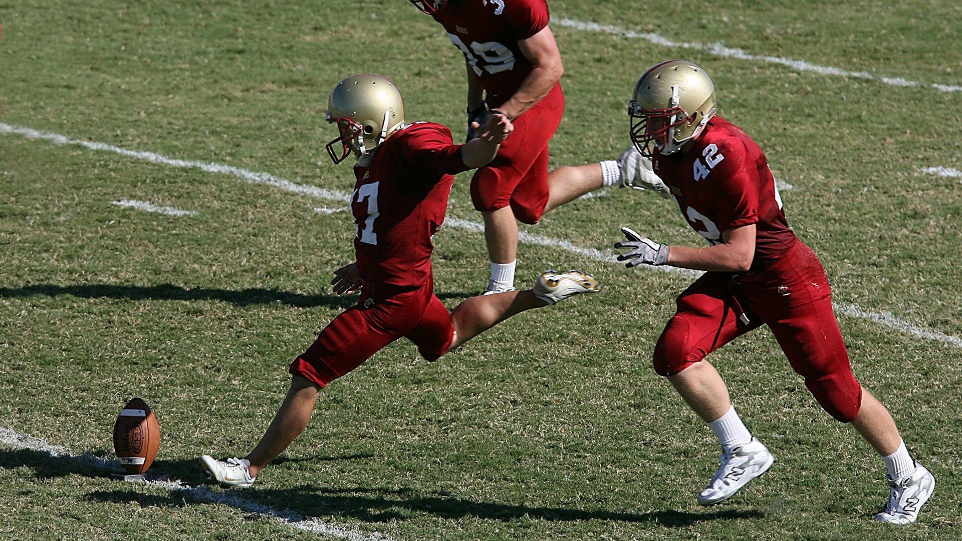 格纳布里领衔!拜仁赛前海报引爆焦点战 穆西亚拉凯恩暗藏杀机